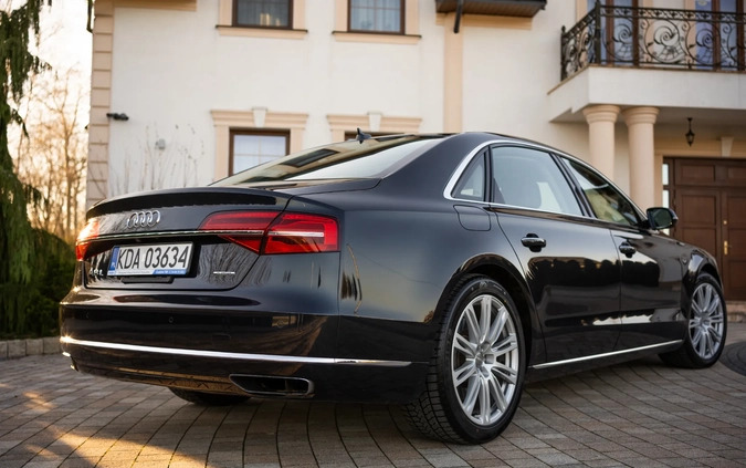 Audi A8 cena 108900 przebieg: 210000, rok produkcji 2015 z Dzierzgoń małe 596